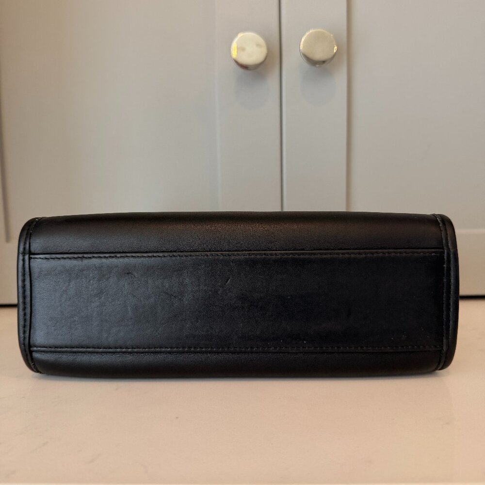 Vintage COACH Court Turnlock Crossbody Bag โ Model 9870 | Black - Picture 6 of 16